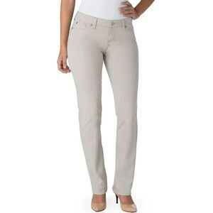 Signature by Levi Strauss & Co. Women's Mid Rise Modern Straight Jeans